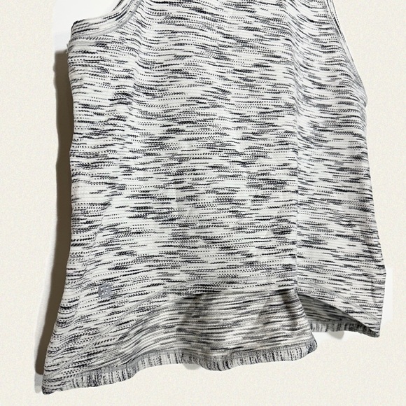 Lululemon Squad Goals Tank - Picture 7 of 7